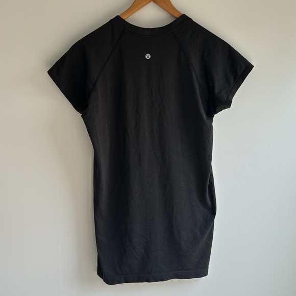 lululemon Swiftly Tech Short Sleeve Crew Black Sz10 - Picture 4 of 9